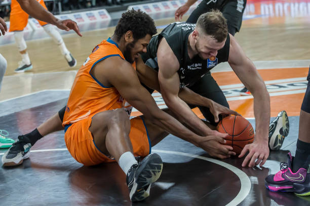 冠资格的争 冠资格的争