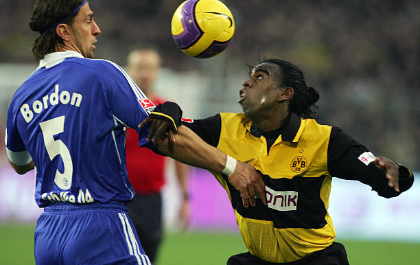 遭遇舆论冲 遭遇舆论冲