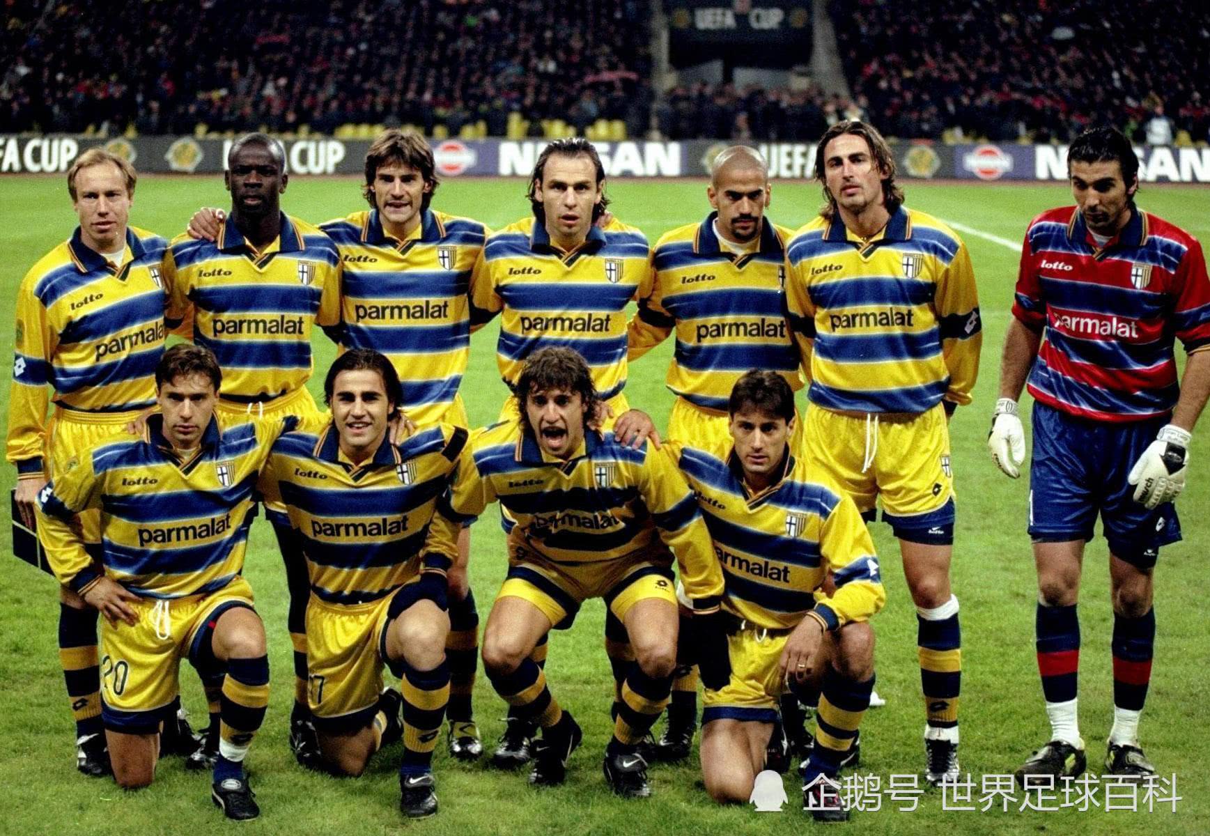 足球市场上 足球市场上